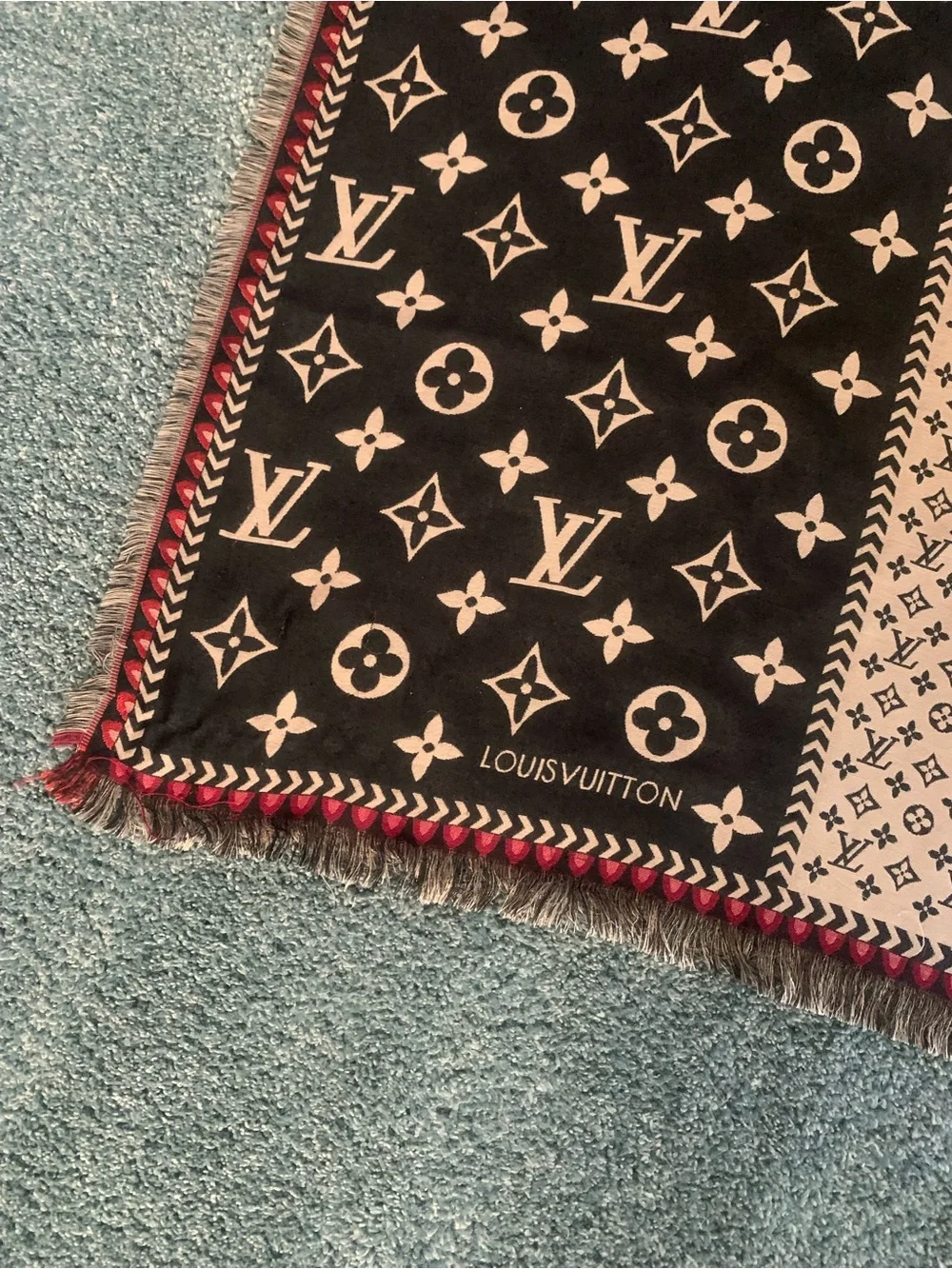 Louis Vuitton Black and Beige Monogram Shawl Scarf